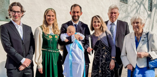 Landscape image spanning 2 columns